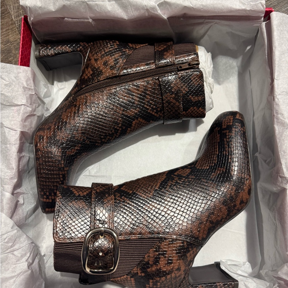Brown Snakeskin Ankle Boots BRAND NEW - Picture 2 of 3
